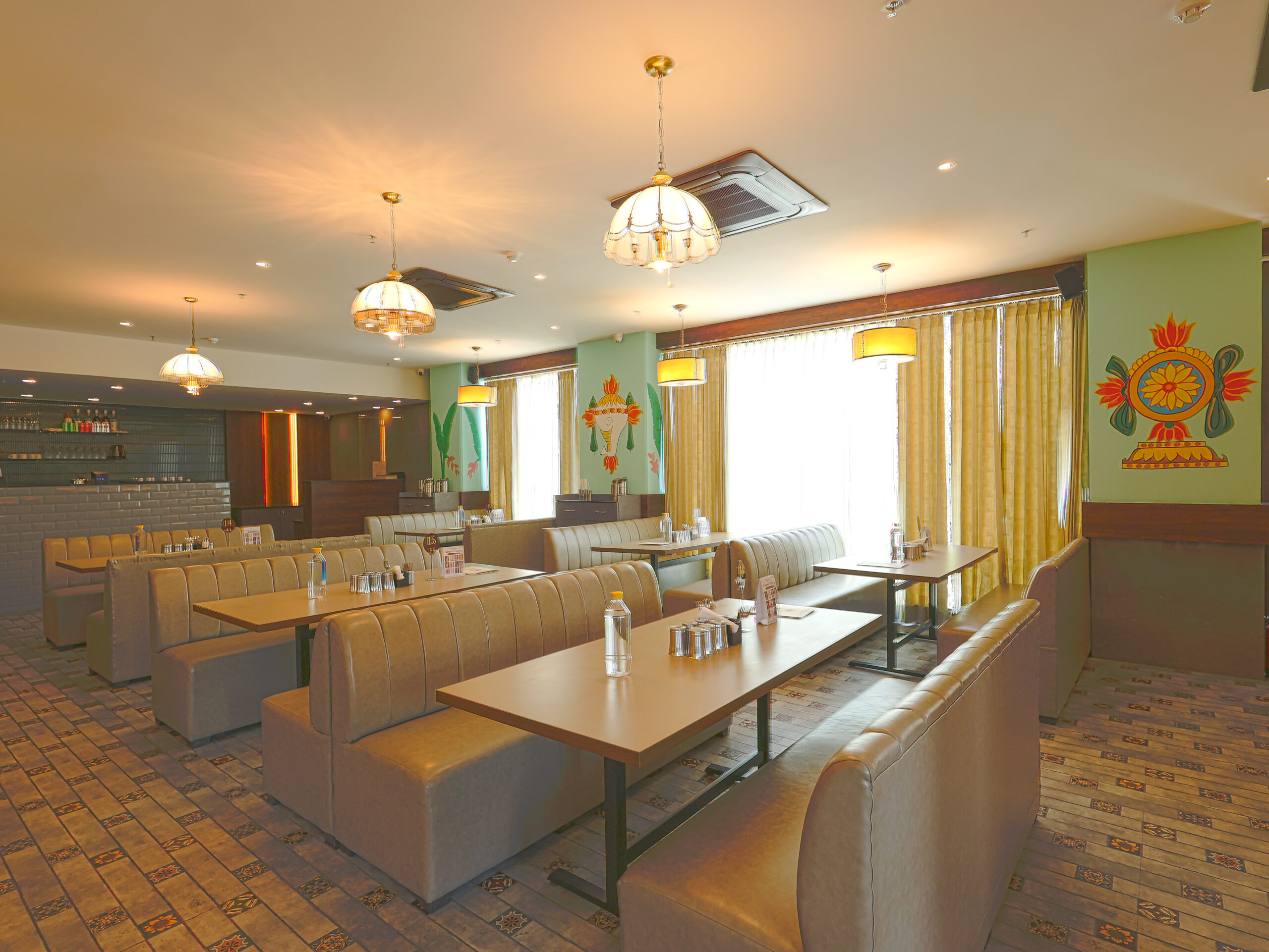 Traditional South Indian vegetarian food at Dasaprakash Pitampura
