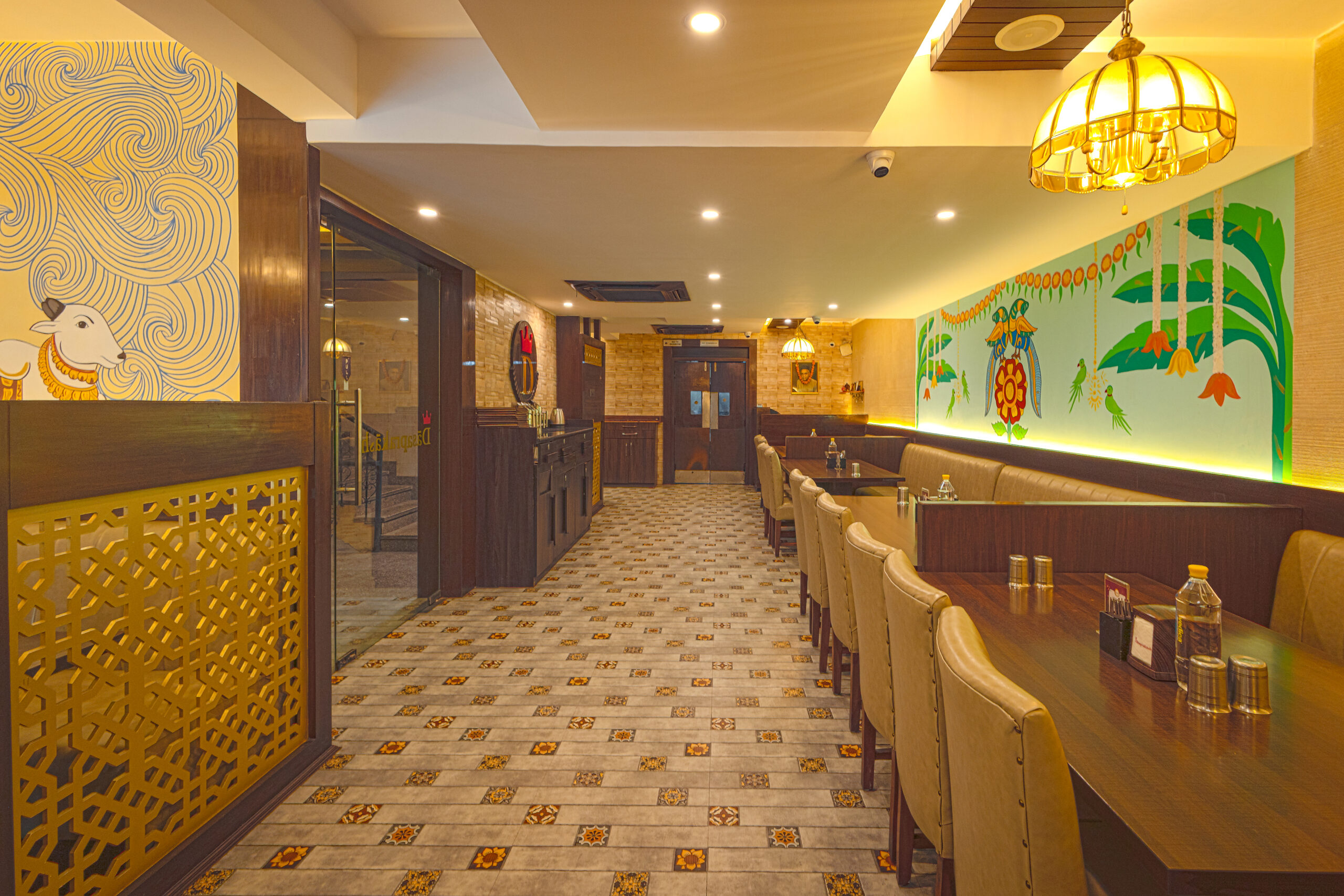 vegetarian restaurant in Sector 104